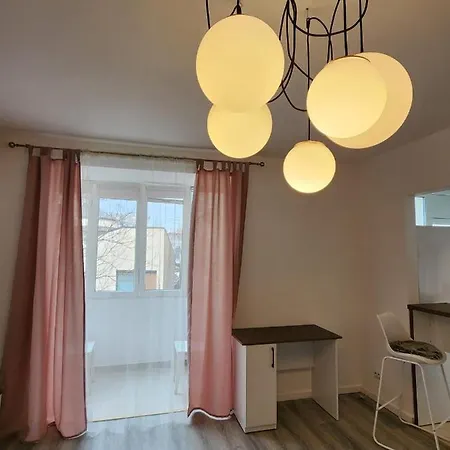 University Amazing Apartman Bukarest